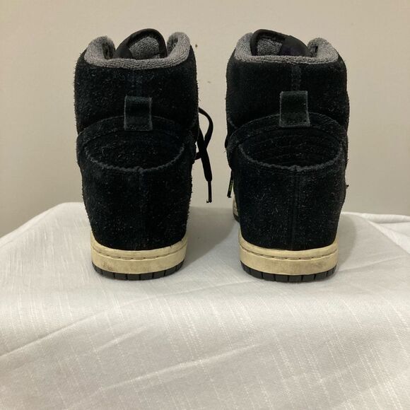 Nike Dunk Sky High Wedge Shoes 8 - Picture 3 of 9